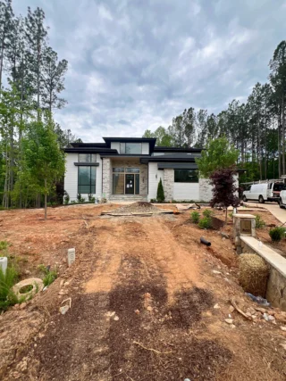 Some exterior love for this project 🤍⁣
⁣
#homesteadbuilt #exteriorsofinstagram #pooldesigns #exteriordesign #customhomes
