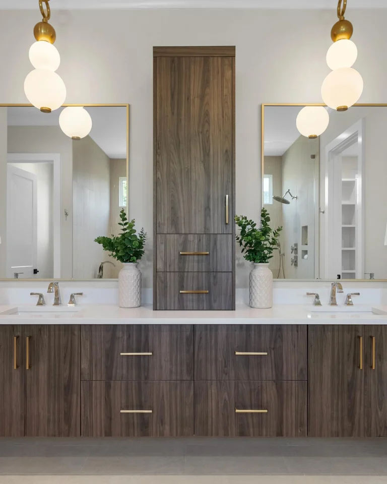 Move-in ready in The Hamptons—a luxury community close to UNC, Jordan Lake, Chapel Hill, and historic Pittsboro. 🏡 
⁣
📍126 Harvest Lane | $1,765,000⁣
⁣
Link in bio. ⁣
⁣
#homesteadbuilt #luxuryhomeforsale #northcarolinahomes #customhomedesign #newconstructionhomes
