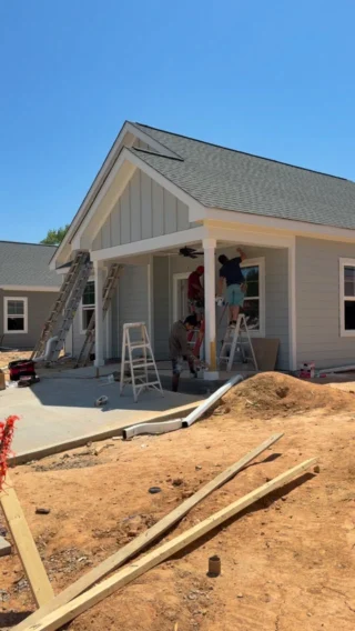 Day 4 of the @habitatraleigh Home Builders Blitz! It’s really starting to feel like home now as everything comes together. 🛠️🏡 ⁣
⁣
#homesteadbuilt #habitatforhumanity #buildersofig #homebuildersblitz #customhomebuilder