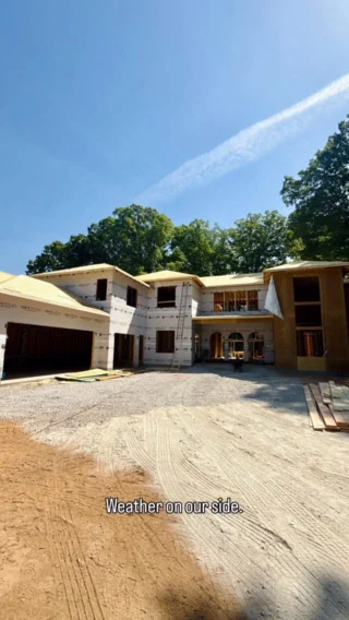 A stretch of rain-free days in construction means a lot of progress—and it shows across our sites. ☀️ ⁣
⁣
#homesteadbuilt #customhomebuilder #raleighnc #luxuryhomedesign #newconstructionhomes